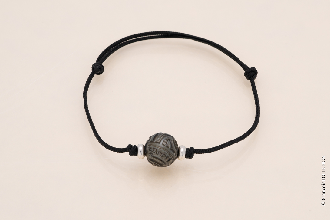 Bracelet Homme perle gravée sur cordon – BRA11 - Les Merveilles du Pacifique